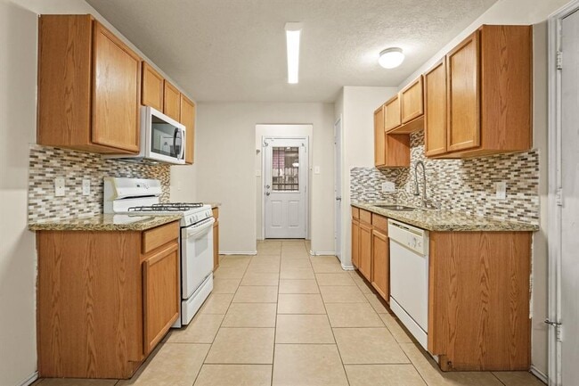 Building Photo - 11331 Canyon Shore Dr