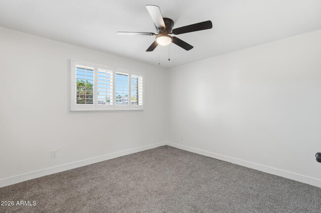 Building Photo - 1628 E Hermosa Dr