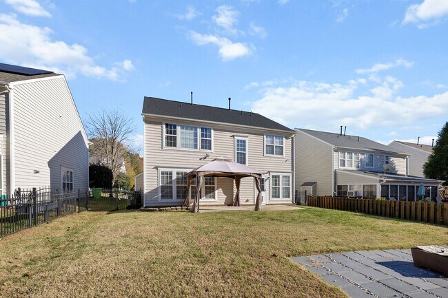 Building Photo - **Lovely 4/2.5 House in Wakefield Plantation**
