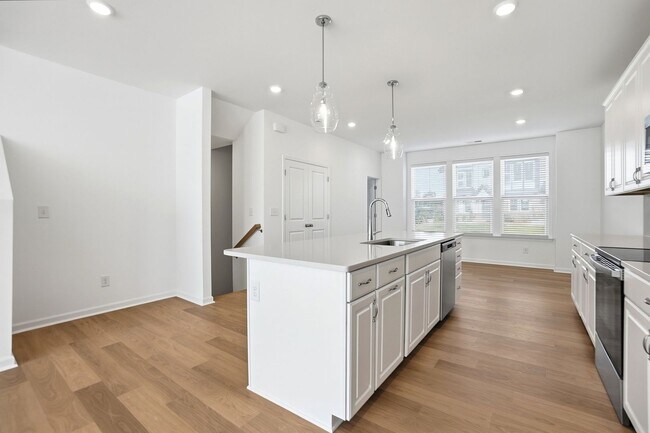 Building Photo - Brand-New Townhome in the University area at Senata at Research Park!