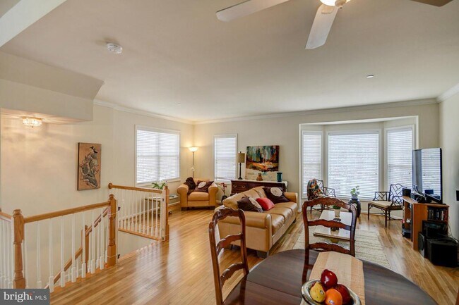 Building Photo - 401 Ashford Ln