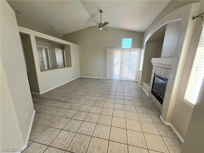 Building Photo - 10416 Prime View