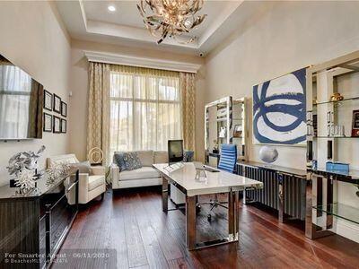Building Photo - 16853 Crown Bridge Dr