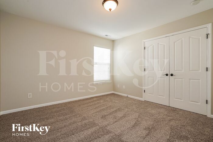 Building Photo - 137 Kentland Ridge Dr