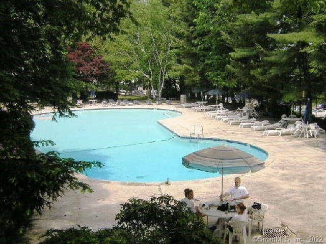 Building Photo - 71 Strawberry Hill Ave