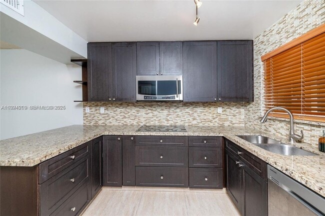 Building Photo - 14915 SW 80th St