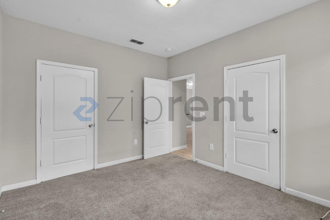 Building Photo - 17942 Villa Creek Dr