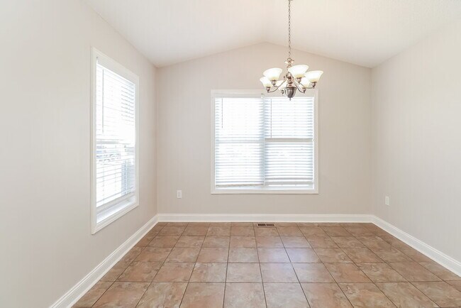 Building Photo - 4525 Carol Ct