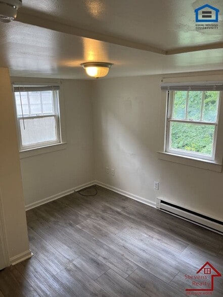 Building Photo - 4324 Grand Ave