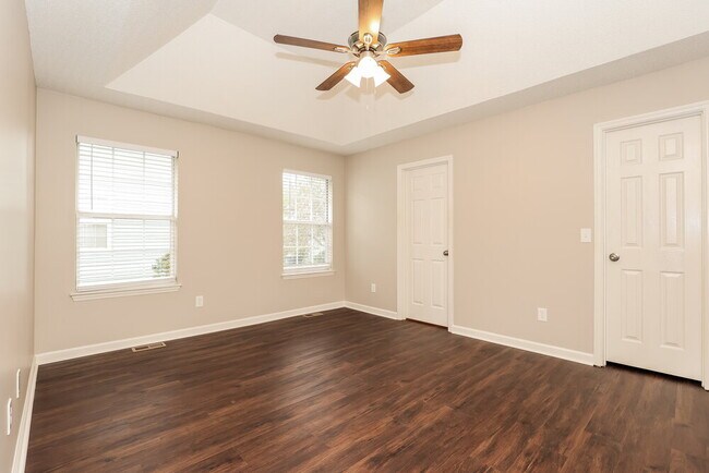 Building Photo - 3868 Round Rock Dr