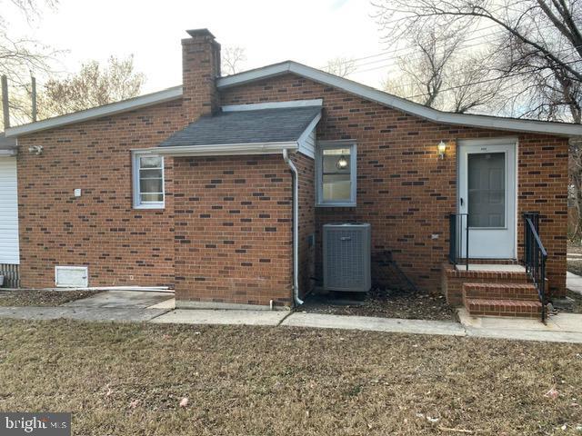 Building Photo - 452 Graythorn Rd