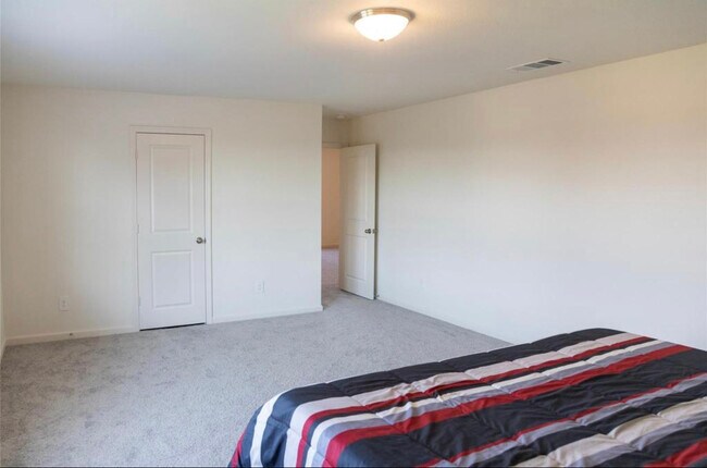 Building Photo - 1609 Shadow Hawk Dr