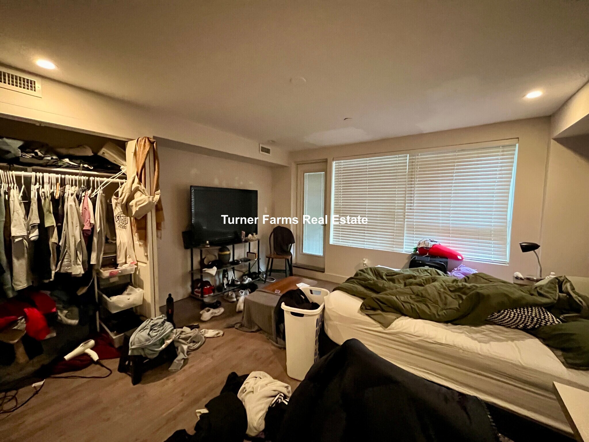 Building Photo - 24 Washburn St