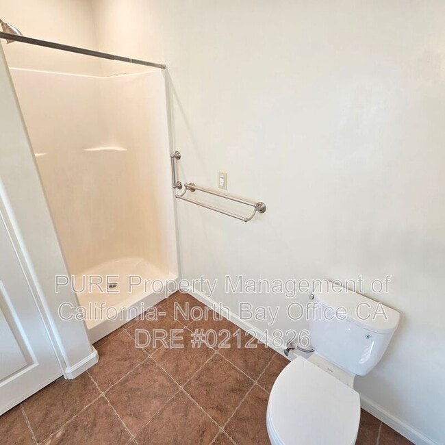 Building Photo - 217 Hatchery Rd