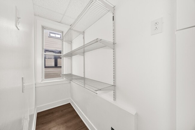 Building Photo - 7110 S Eberhart Ave