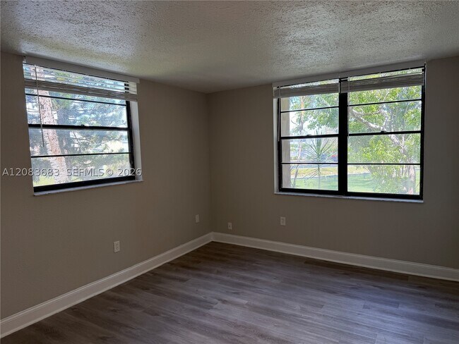 Building Photo - 10875 SW 112th St