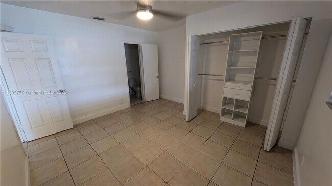 Building Photo - 460 NE 45th St