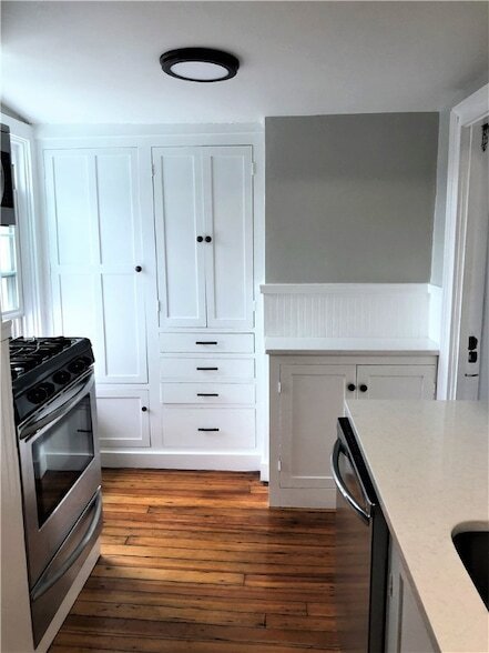 Building Photo - 283 Spring St