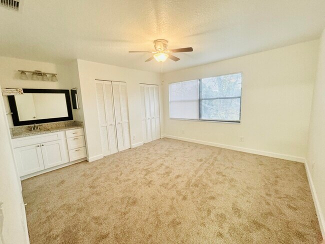 Building Photo - 138 McNeela Dr