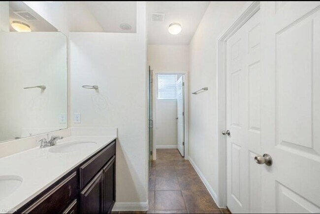 Building Photo - 1401 Little Elm Trail