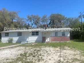 Building Photo - 703 Gotts Rd