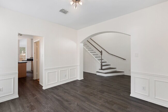 Building Photo - 2802 Briarbrook Ln