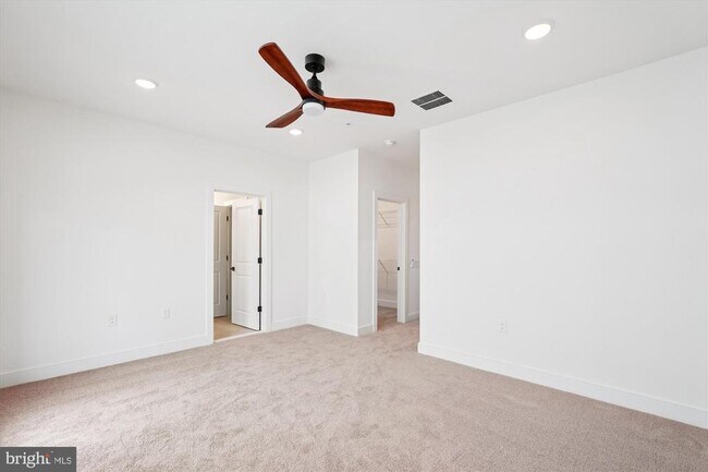 Building Photo - 19820 Lavender Dust Sq