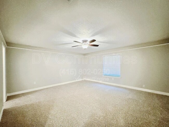 Building Photo - 4807 Country Club View