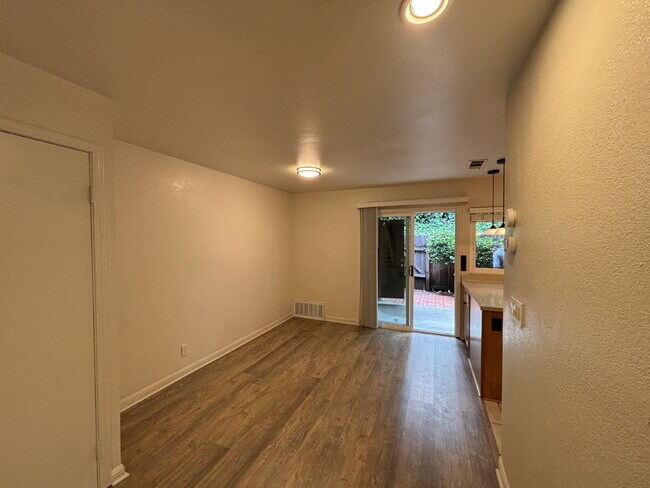 Building Photo - 3287 Marlene Dr