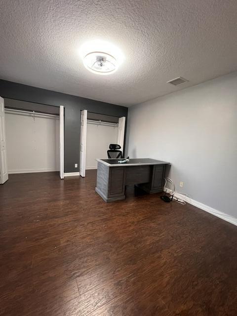 Building Photo - 4200 Turnberry Cir
