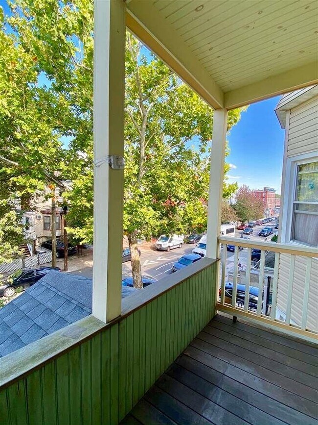 Building Photo - 41 Lincoln St