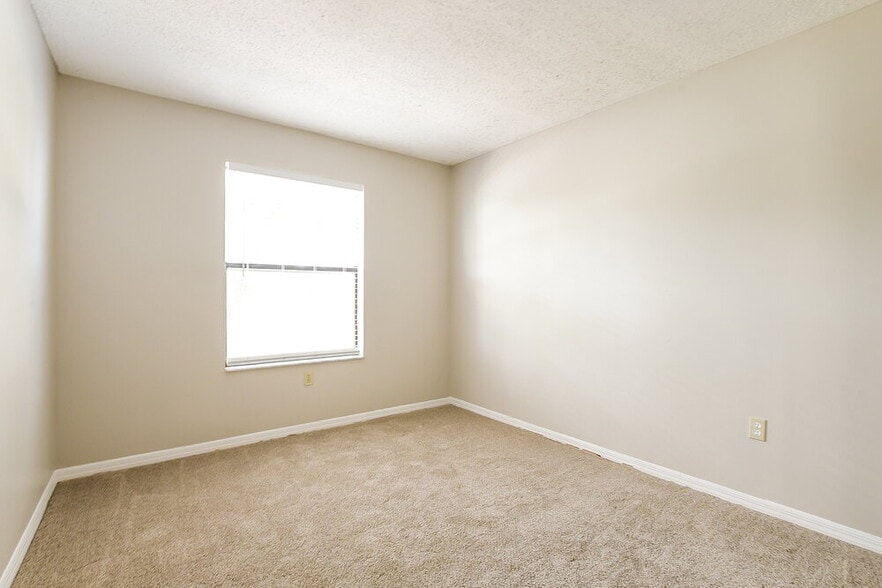 Building Photo - 116 Whitehall Way