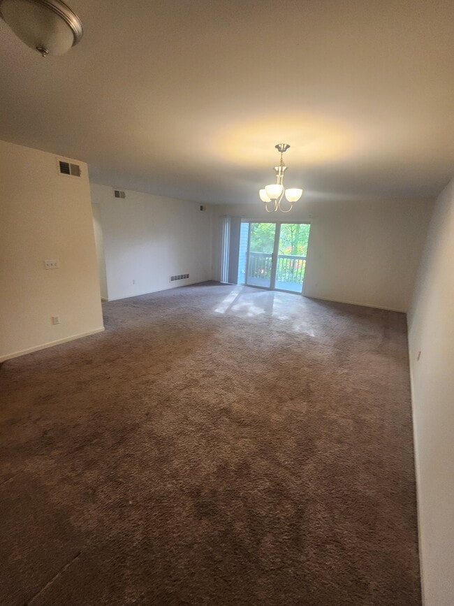 Building Photo - Liberty Woods