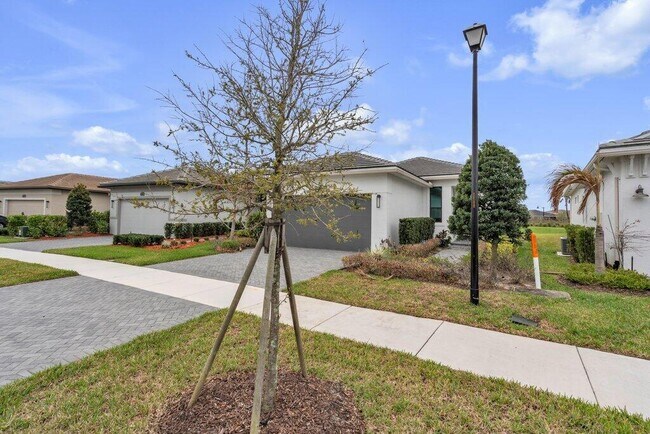 Building Photo - 9399 SW Pepoli Way