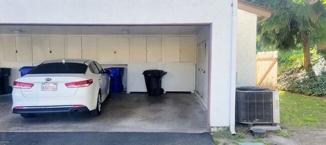 Building Photo - Charming 2BR Retreat with Private Patio, Scenic Views & Resort-Style Amenities