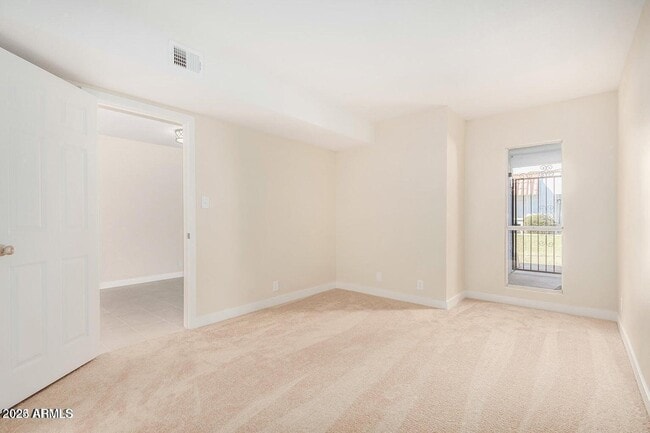 Building Photo - 6812 N 35th Ave