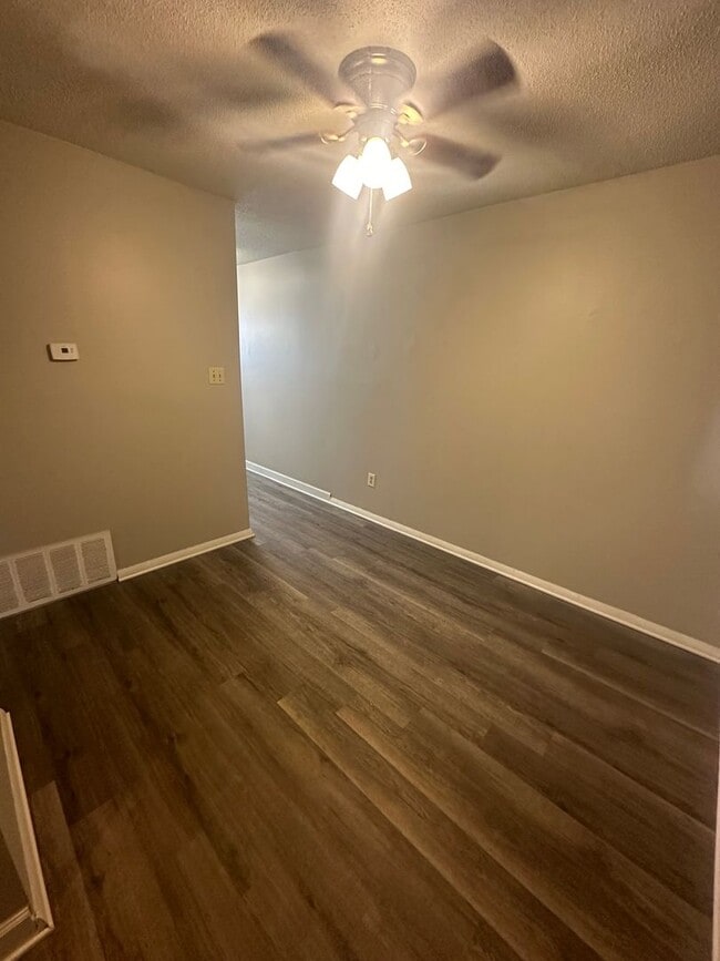Interior Photo - Chateau Apartments