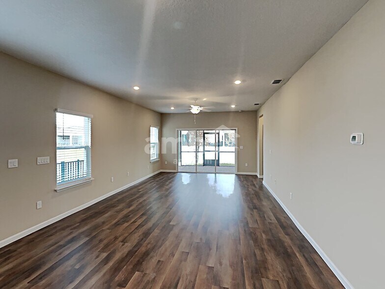 Building Photo - 179 Spruce Pt