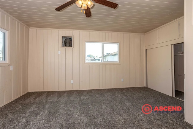 Building Photo - Spacious 5-Bedroom Home + Back Unit Included | 3 Baths | Bakersfield Living