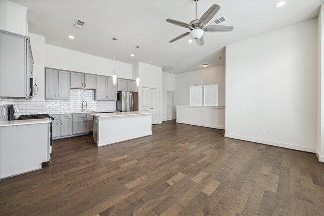 Building Photo - 9452 Kerrwood Ln