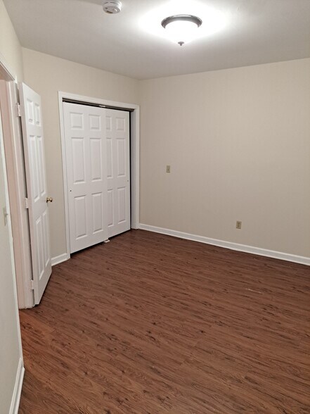 Building Photo - 3229 7th Ave