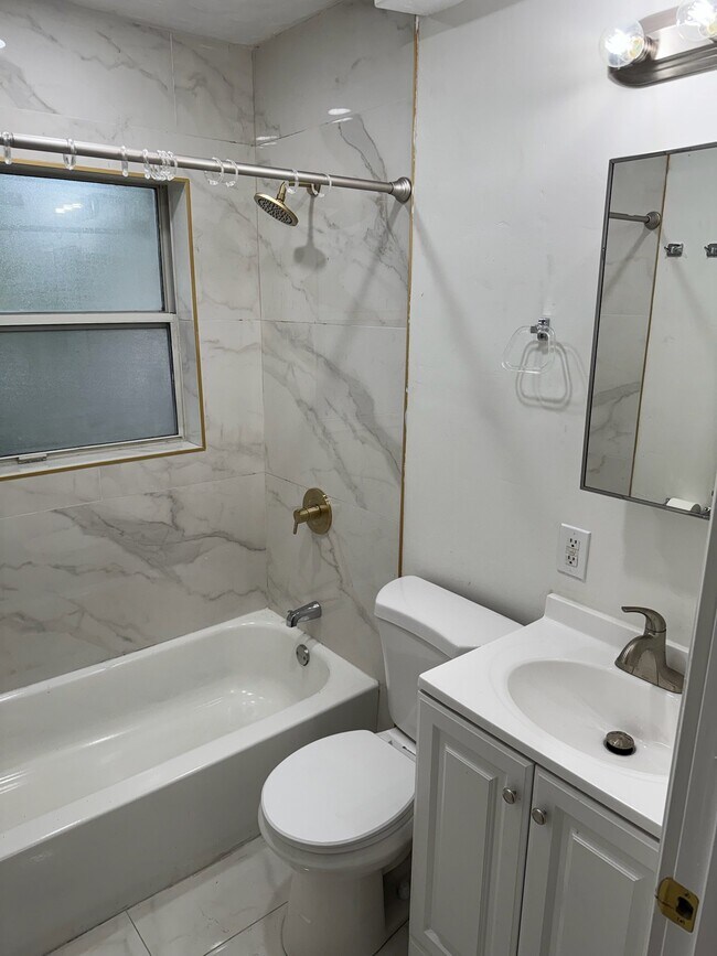 Building Photo - 1216 S 1100 E