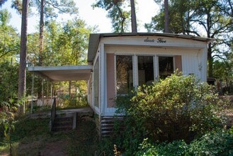 Building Photo - 2 bed 1 bath mobile home