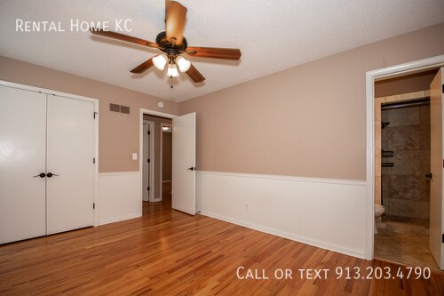 Building Photo - 11314 W 74th Terrace