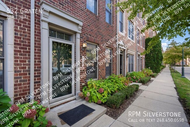 Building Photo - Spacious 2-bedroom