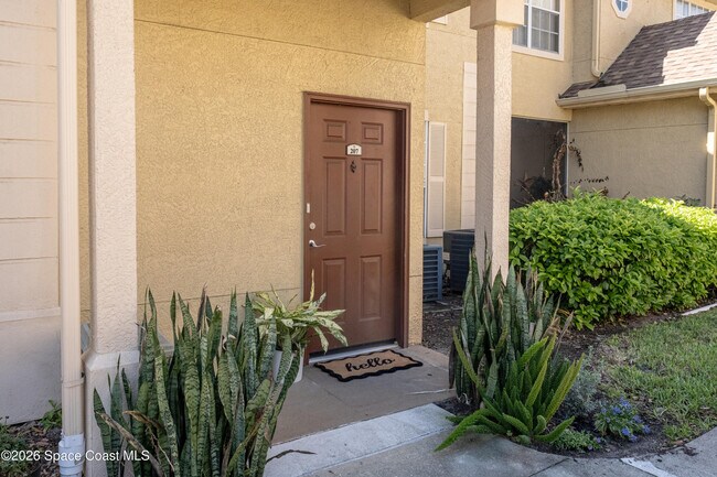 Building Photo - 839 Grand Regency Pointe