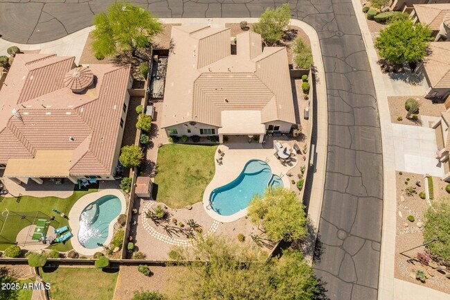 Building Photo - 2222 W Morse Ct
