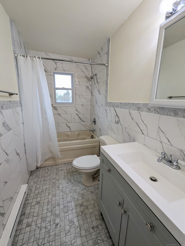 Building Photo - 101 Belair Dr