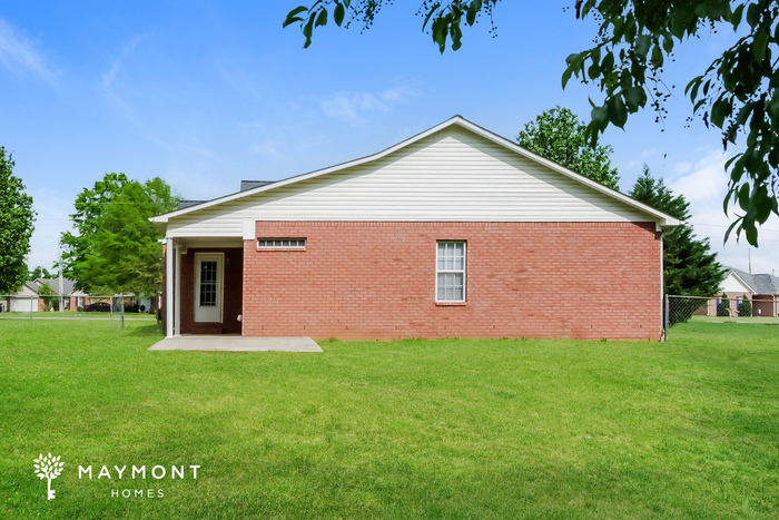 Building Photo - 220 Steppe Ct