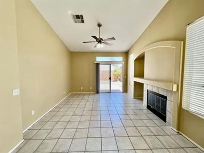 Building Photo - Single Story Summerlin Property!